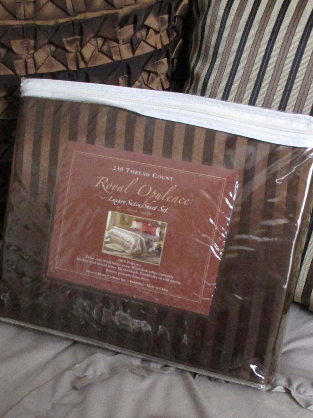 NWT California King luxury satin sheet set